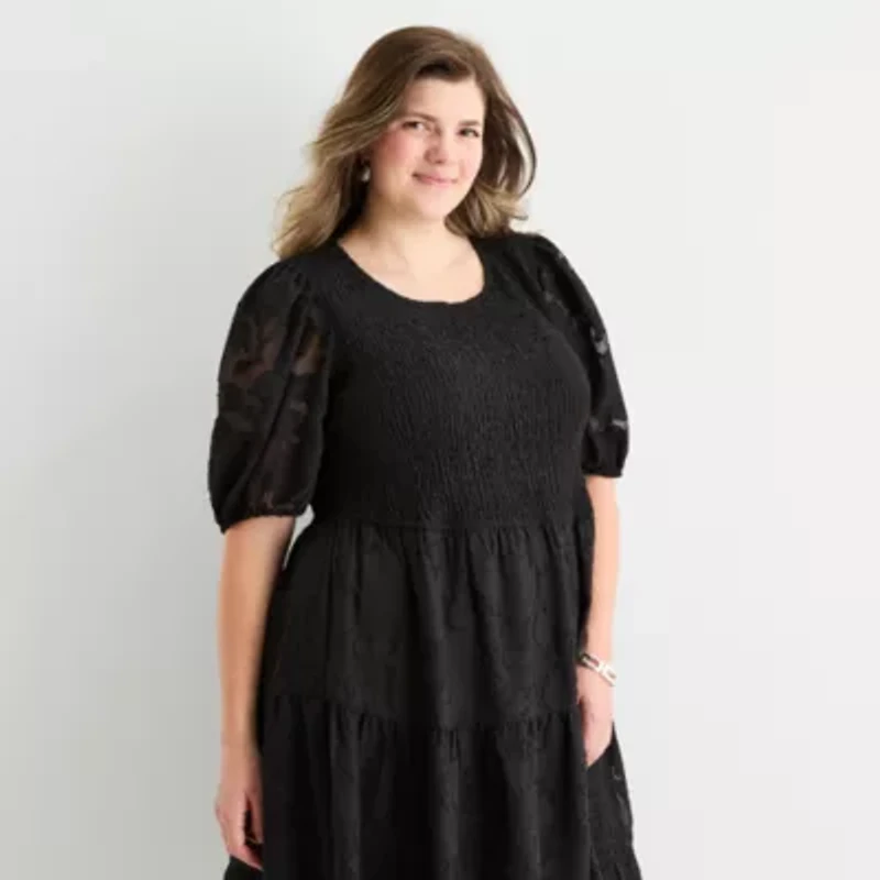 Sandra Darren Womens Short Sleeve Floral Plus Fit + Flare Dress