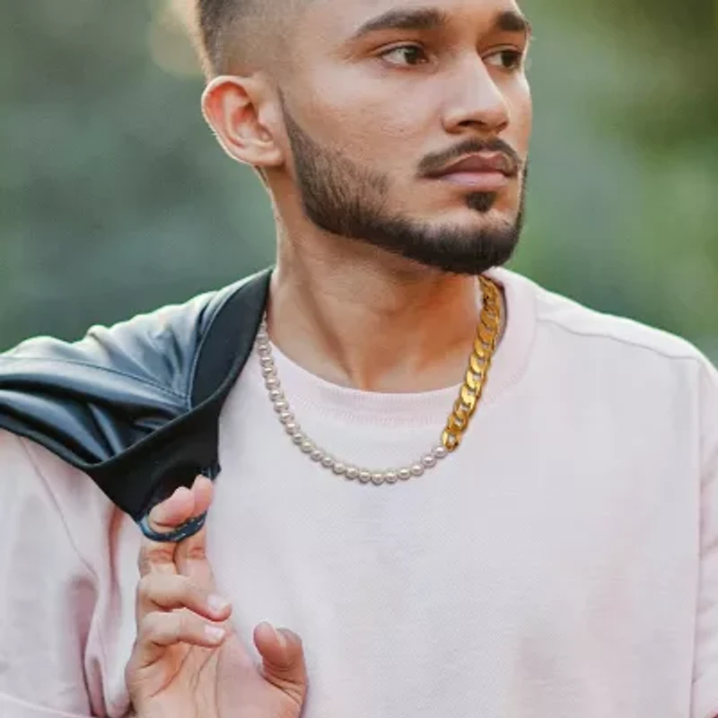 Mens White 20 Inch Strand Necklace