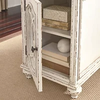 Signature Design by Ashley Realyn Chairside End Table