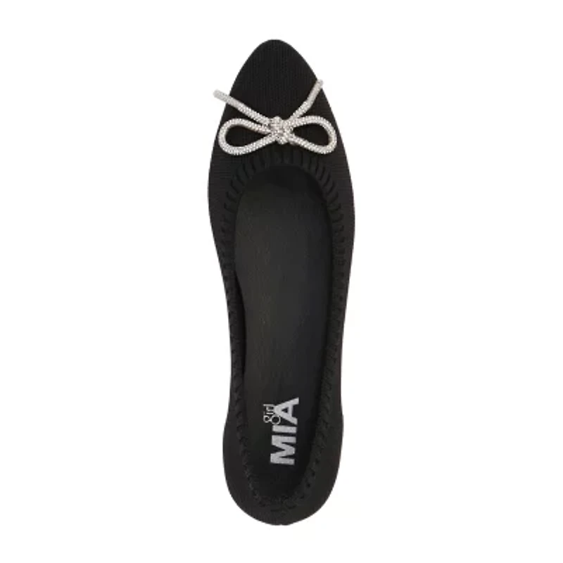 Mia Girl Womens Round Closed Toe Ballet Flats