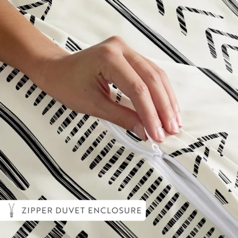 Casual Comfort Arrow Dreams Patterned Duvet Cover Set