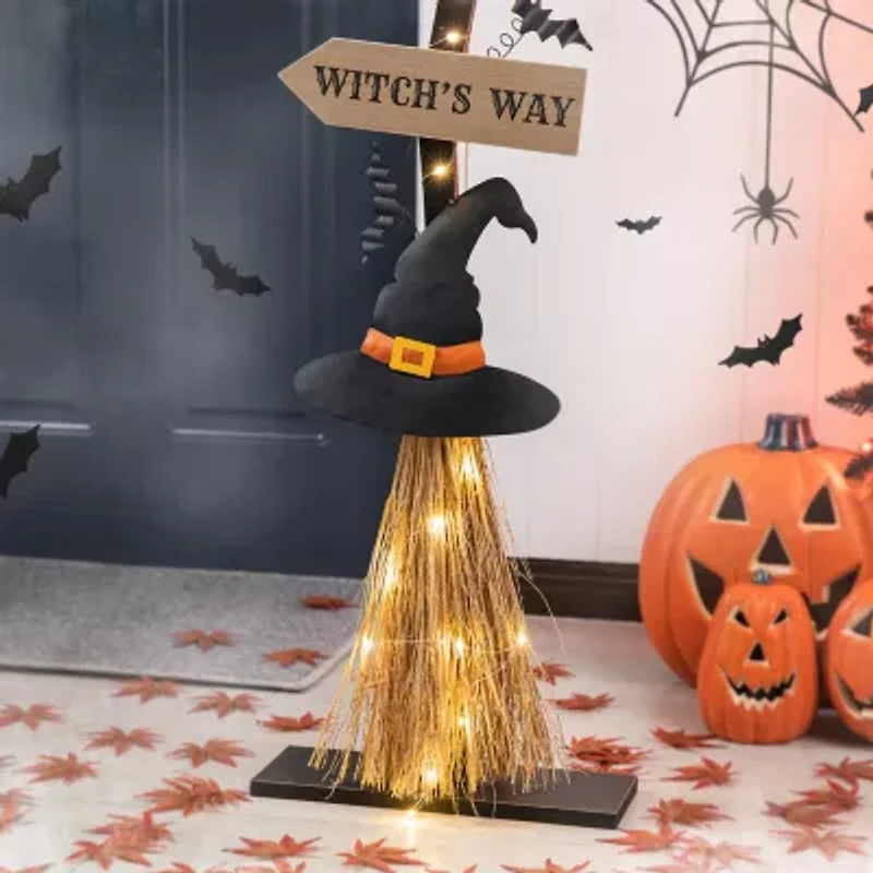 Glitzhome Lighted Wooden Witch's Broom Decor Halloween Indoor Porch Sign
