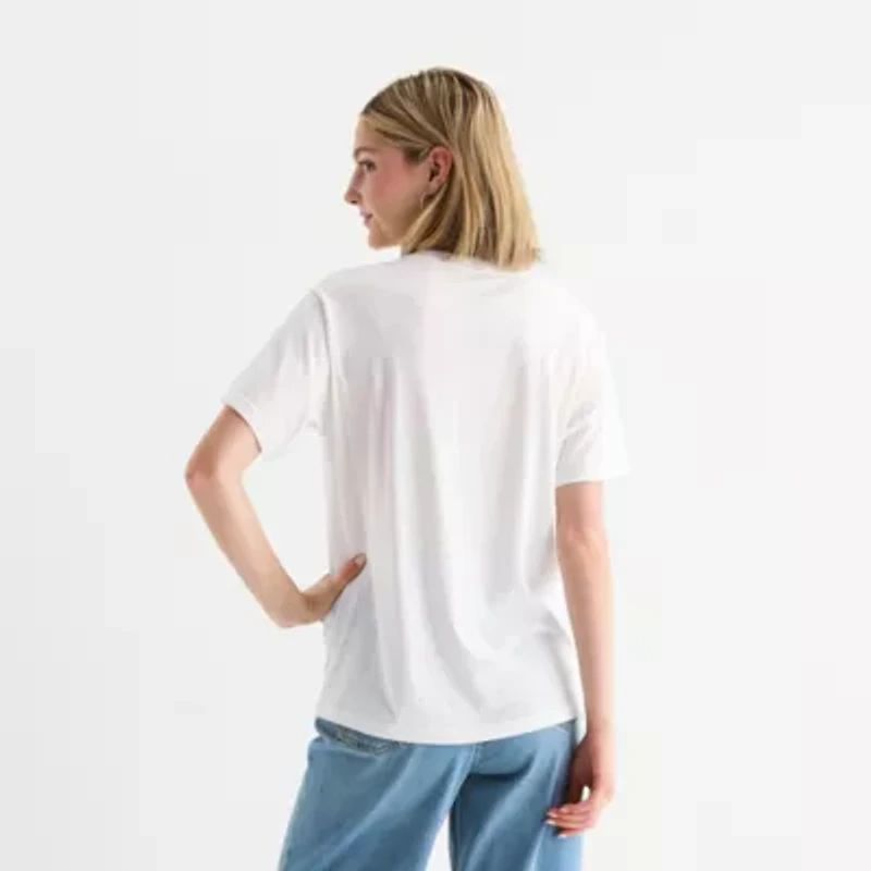 Boyfriend Womens Juniors Crew Neck Short Sleeve Loose Fit Winnie The Pooh Graphic T-Shirt