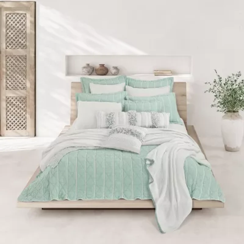 Queen Street Sand & Stone Reversible Lightweight Throw