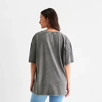 New World Tortured Poet Floral Butterfly Oversized Tee Womens Crew Neck Short Sleeve Loose Fit Juniors Graphic T-Shirt