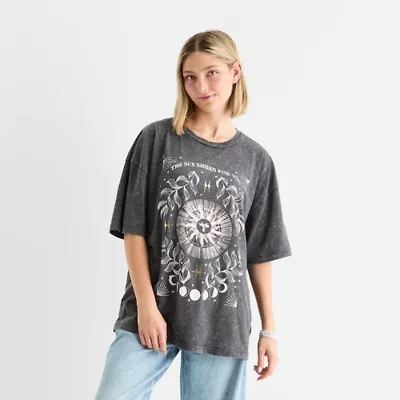 Juniors Celestial Oversized Tee Womens Crew Neck Short Sleeve Graphic T-Shirt