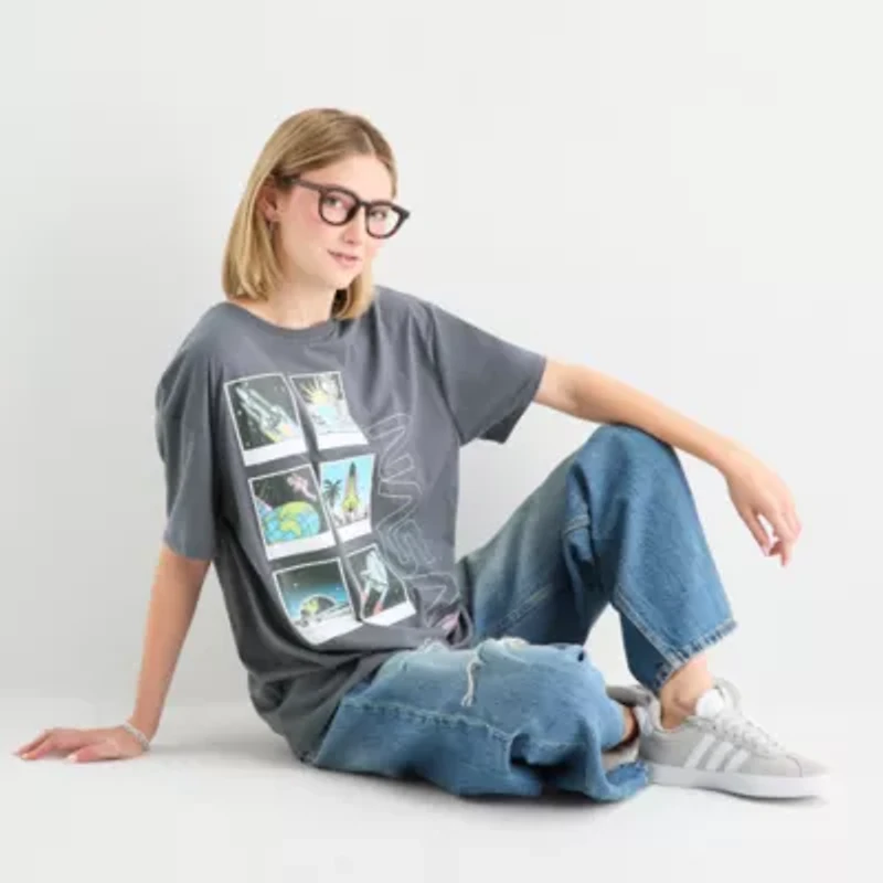 Grayson Threads, The Label NASA Oversized Tee Womens Juniors Crew Neck Short Sleeve Graphic T-Shirt