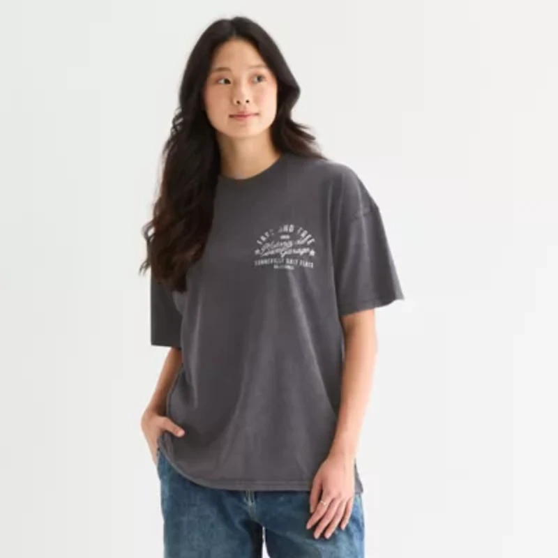 Arizona Womens Juniors Crew Neck Short Sleeve Oversized Graphic T-Shirt
