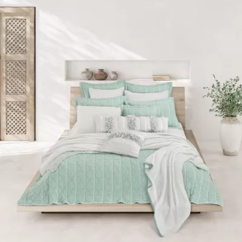 Queen Street Sand & Stone Reversible Lightweight Throw