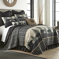 Donna Sharp Bear Walk Plaid Quilt