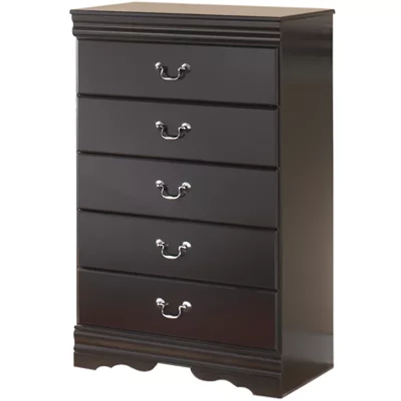 Signature Design by Ashley® Gilmore 5-Drawer Chest