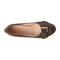 Journee Collection Graysn Womens Round Closed Toe Wedge Heel Pumps