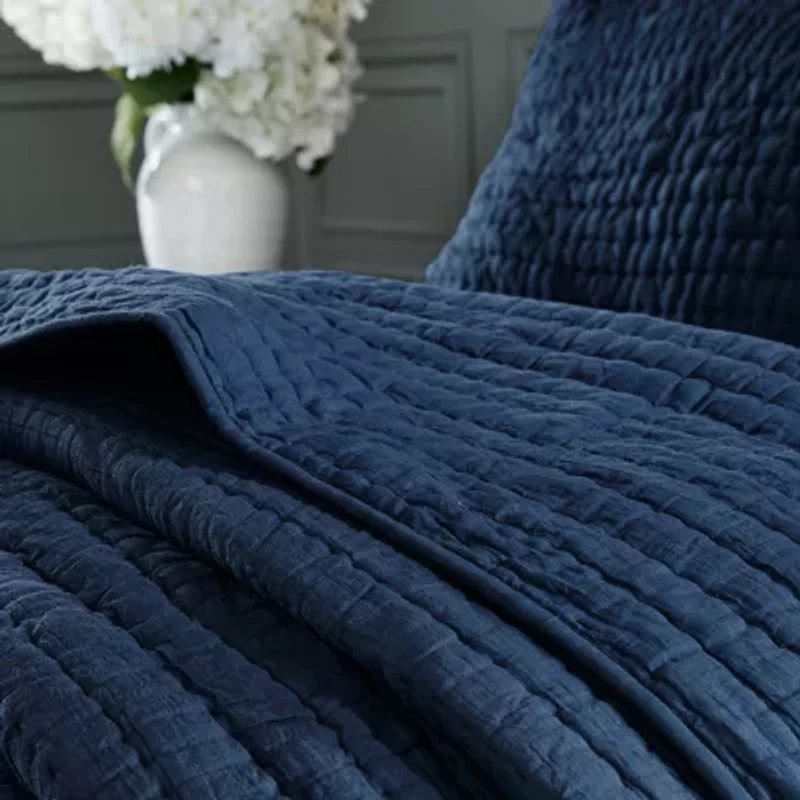 Madison Park Signature Serene 3-pc. Solid Quilt Set