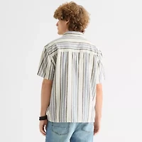 Arizona Mens Short Sleeve Relaxed Fit Button-Down Shirt