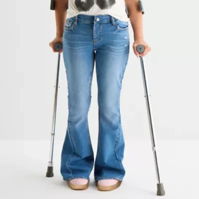 Arizona - Juniors Extreme Low Rise Clean Adaptive Womens Flare Leg Easy-on + Easy-off Jean