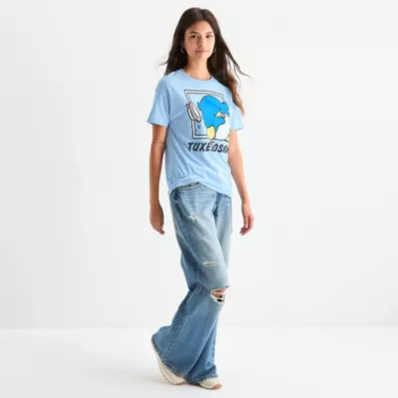 Tuxedosam Friend Of The Month Boyfriend Tee Womens Crew Neck Short Sleeve Regular Fit Hello Kitty Juniors Graphic T-Shirt