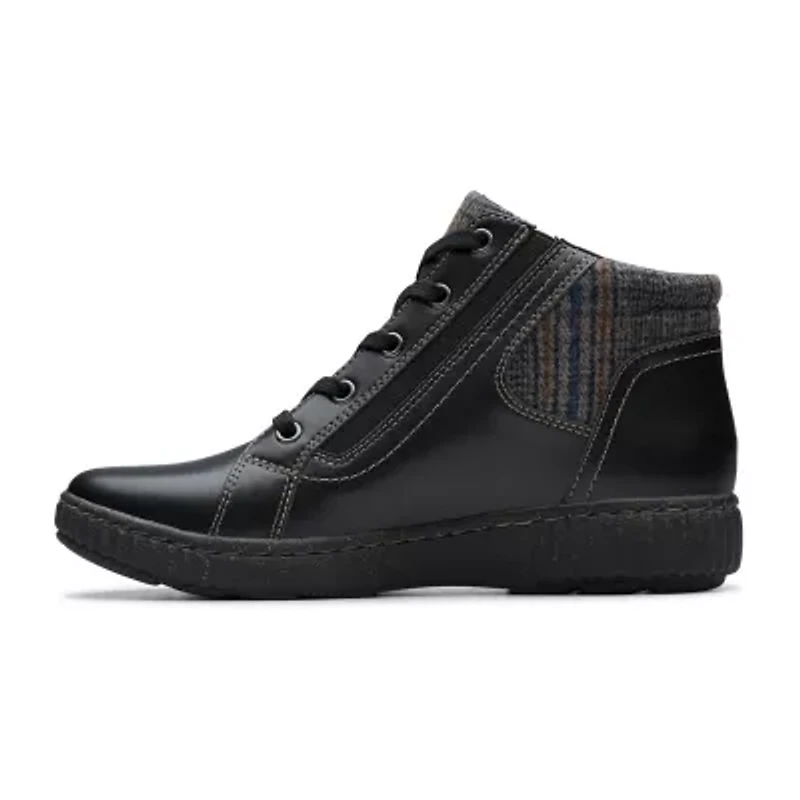 Clarks Womens Caroline Spice Flat Heel Booties