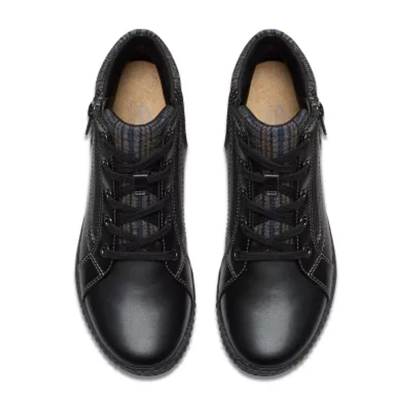 Clarks Womens Caroline Spice Flat Heel Booties