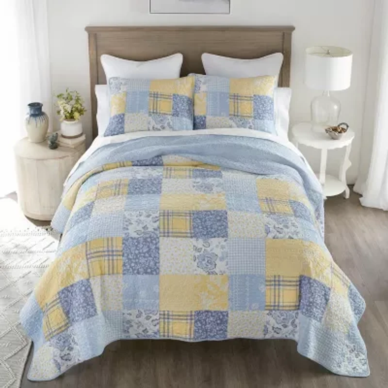 Donna Sharp Spring Flowers Hypoallergenic Quilt Set