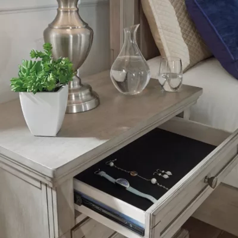 Signature Design by Ashley Lettner 29" 2-Drawer Nightstand in Light Gray