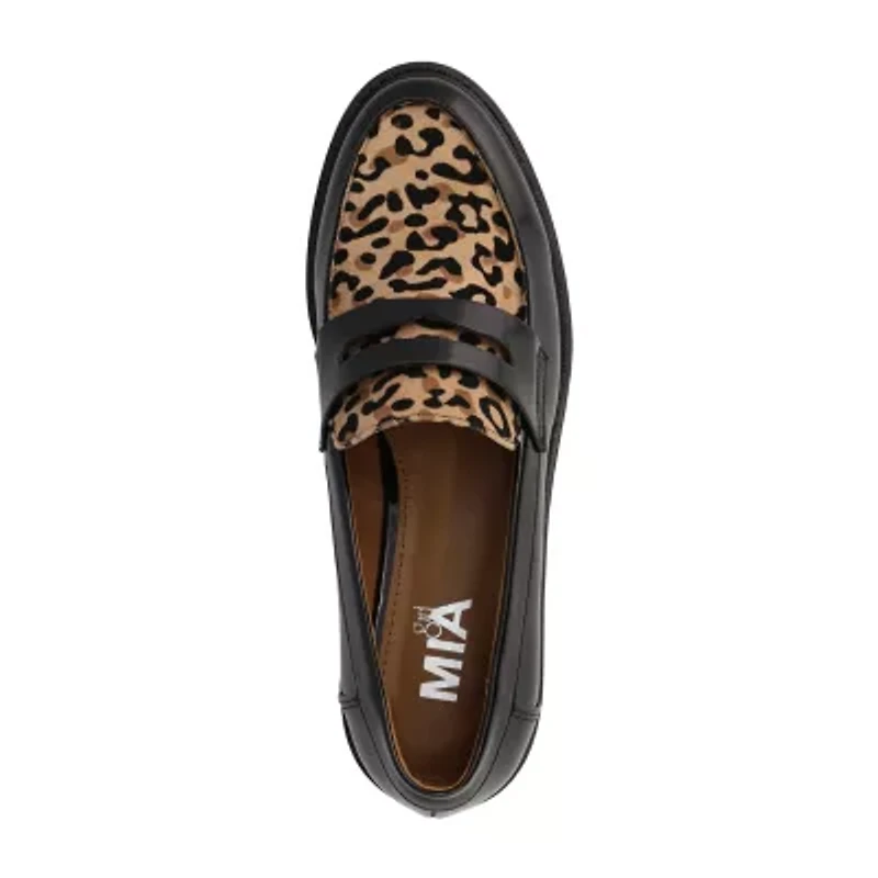 Mia Girl Christaa Womens Moc Closed Toe Loafers