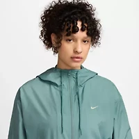 Nike Womens Hooded Lightweight Windbreaker