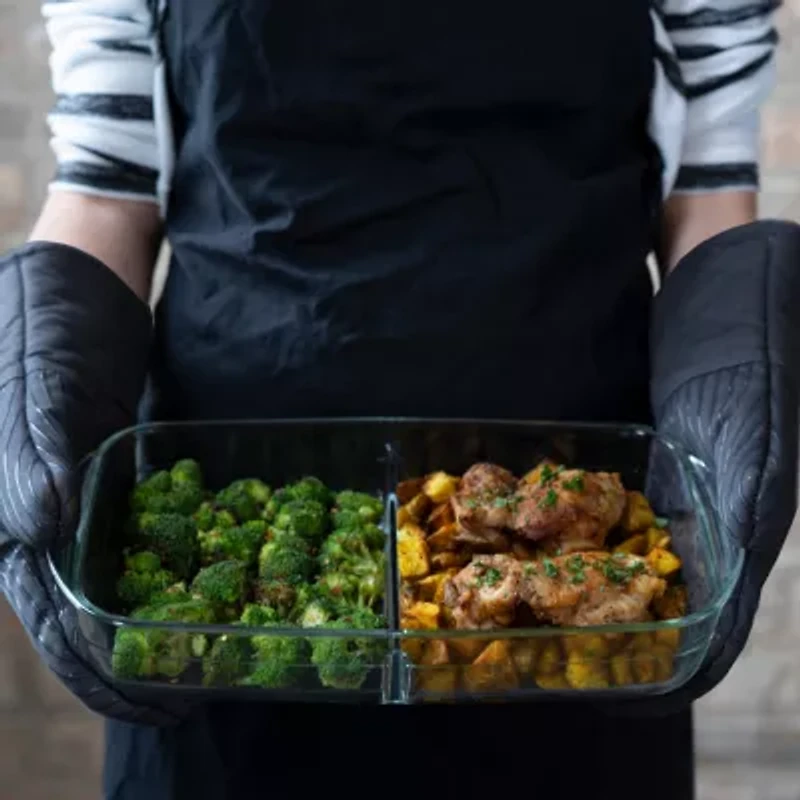 Pyrex Glass Divided 8x12 Baking Dish