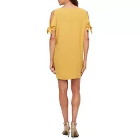 Robbie Bee Short Tie Sleeve Shift Dress With Necklace
