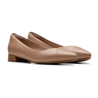 Clarks Natalyn Wish Womens Pointed Closed Toe Slip-On Shoe