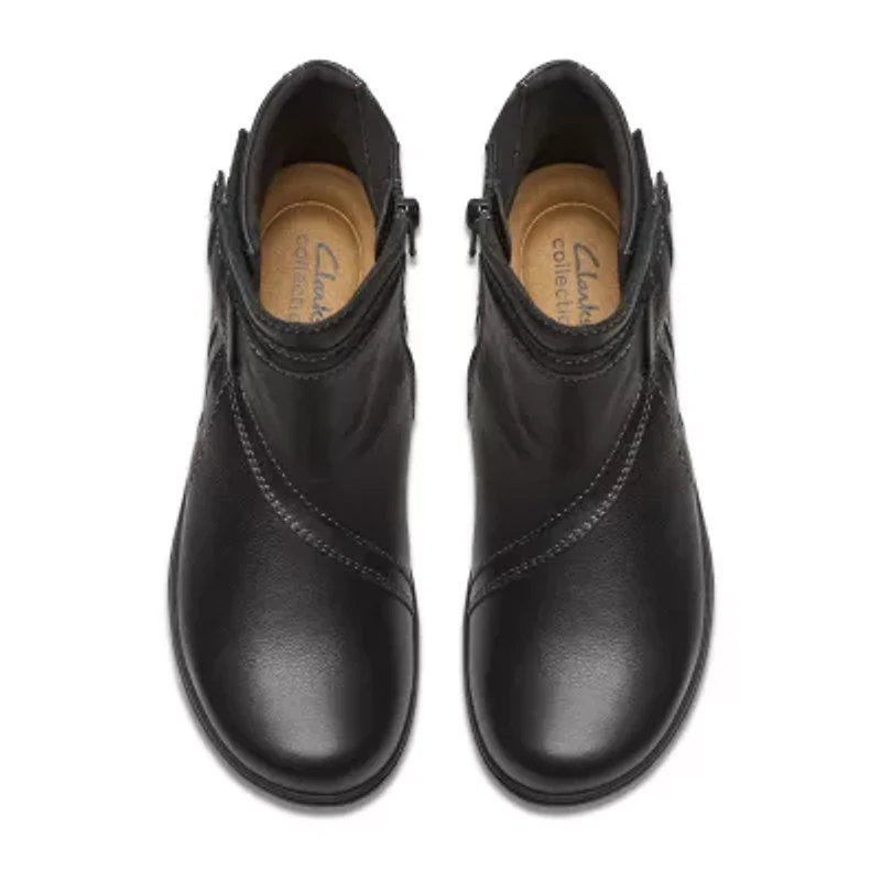 Clarks Womens Carleigh Style Flat Ankle Boots