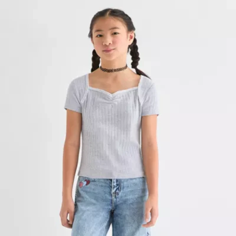 Eyeshadow Big Kid Girls Square Neck Short Sleeve Embroidered T-Shirt