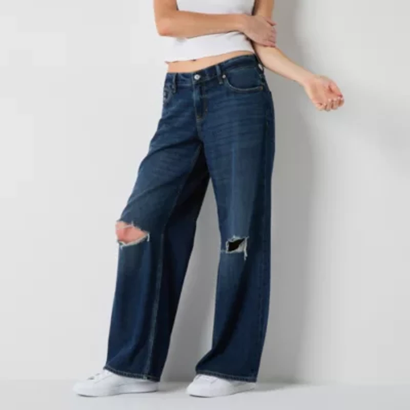 Arizona Juniors Short Airy Drape Womens Low Rise Baggy Fit Jean