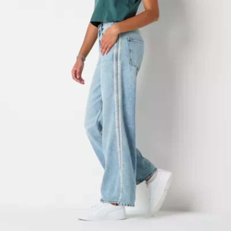 Arizona Airy Drape Womens Juniors Short Mid Rise Baggy Fit Jean