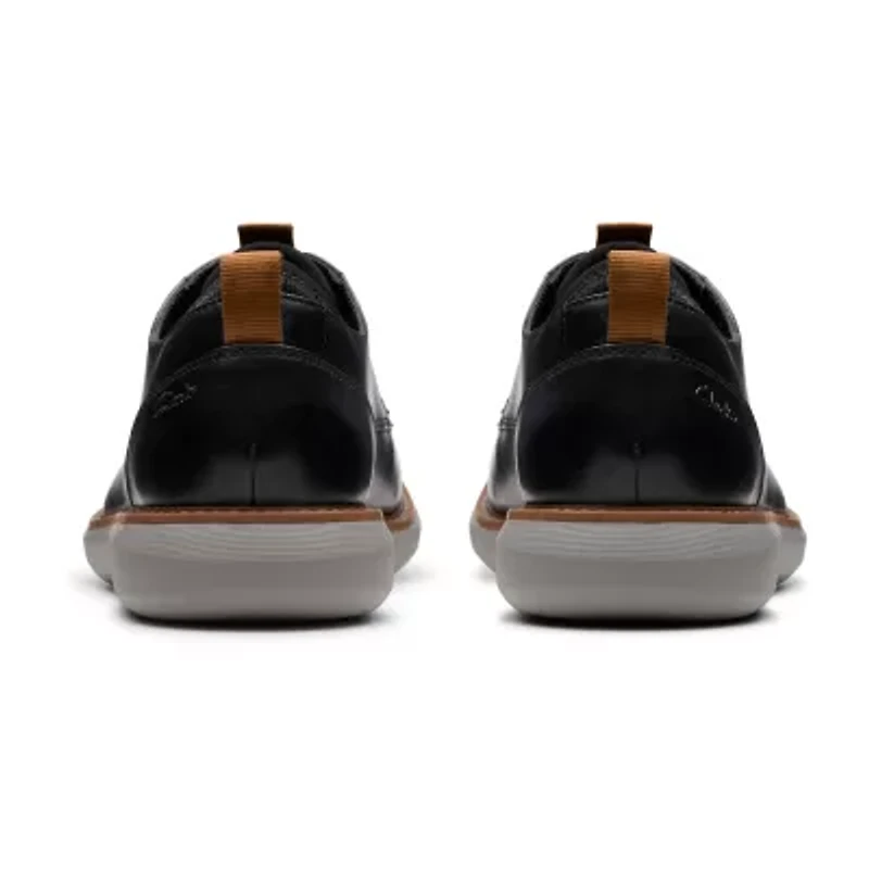 Clarks Brantin Plain Mens Round Closed Toe Oxford Shoes