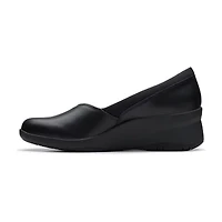 Clarks Suttyn Walk Womens Round Closed Toe Slip-On Shoe