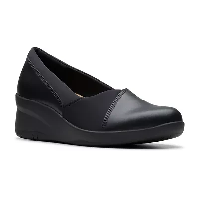 Clarks Suttyn Walk Womens Round Closed Toe Slip-On Shoe