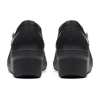 Clarks Suttyn Zip Womens Round Closed Toe Slip-On Shoe