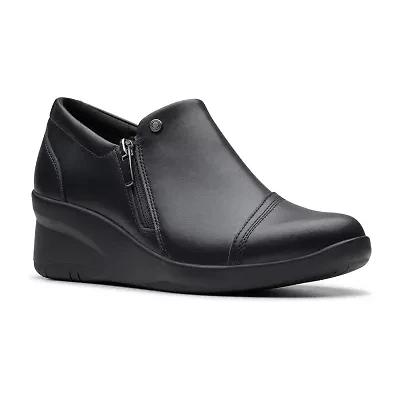 Clarks Suttyn Zip Womens Round Closed Toe Slip-On Shoe