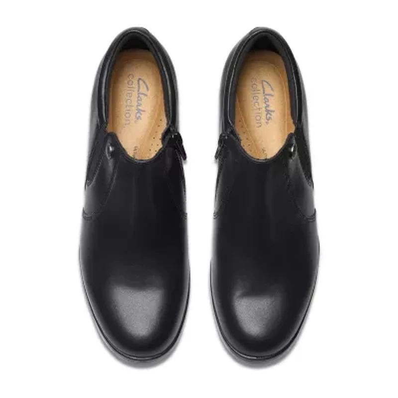 Clarks Emily Reyna Womens Round Closed Toe Slip-On Shoe