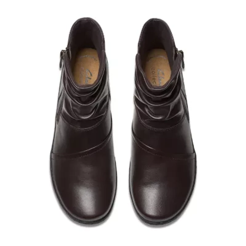 Clarks Womens Cora Pace Flat Heel Booties