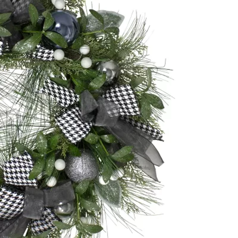 Houndstooth and White Berries Artificial Christmas Wreath - 24-Inch  Unlit