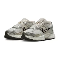 Nike V5 RNR Womens Sneakers