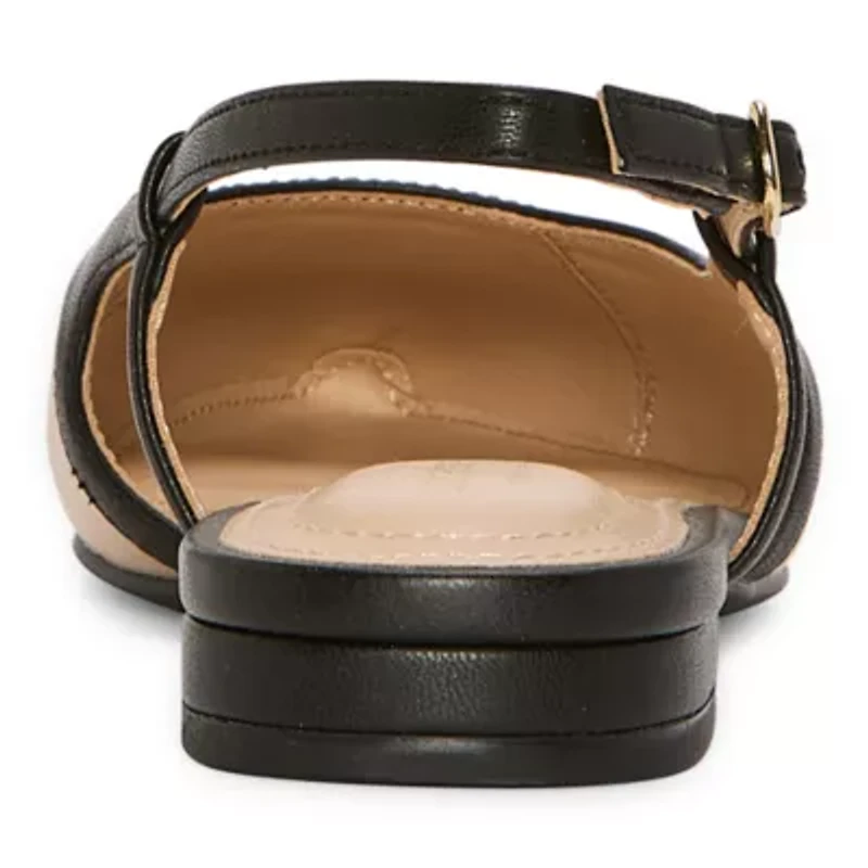 Liz Claiborne Samson Womens Pointed Closed Toe Ballet Flats