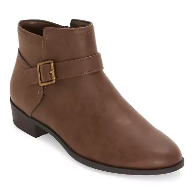 St. John's Bay Womens Randa Flat Heel Booties
