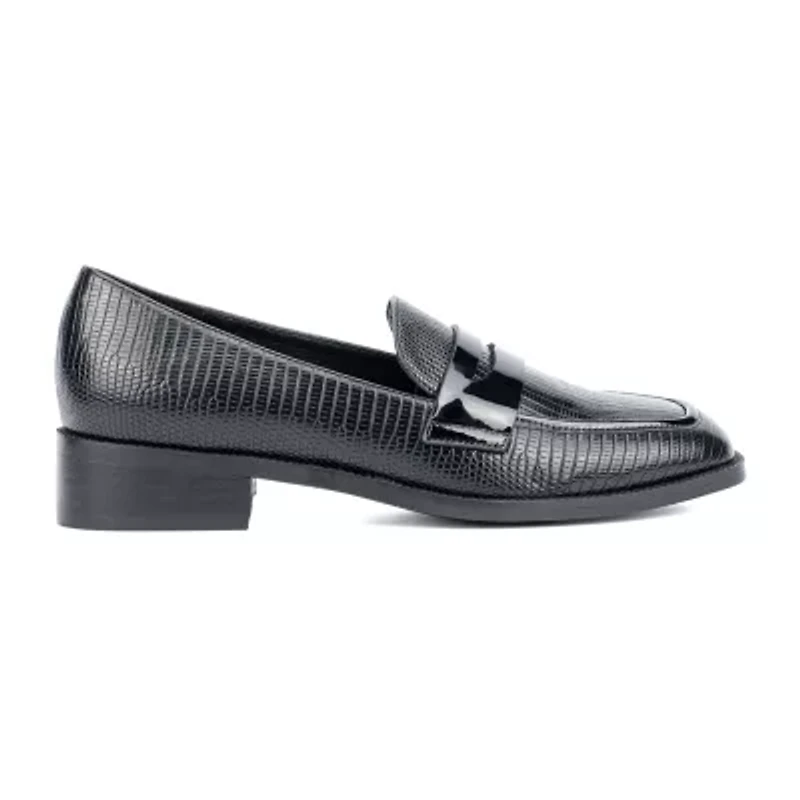 Torgeis Teagan Womens Moc Closed Toe Loafers