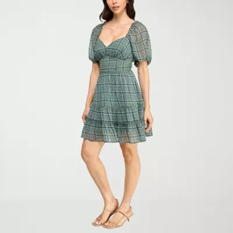 Trixxi Womens Short Sleeve Plaid Juniors Fit + Flare Dress
