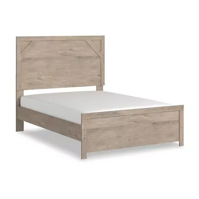 Signature Design by Ashley Senniberg Panel Bed Light Brown