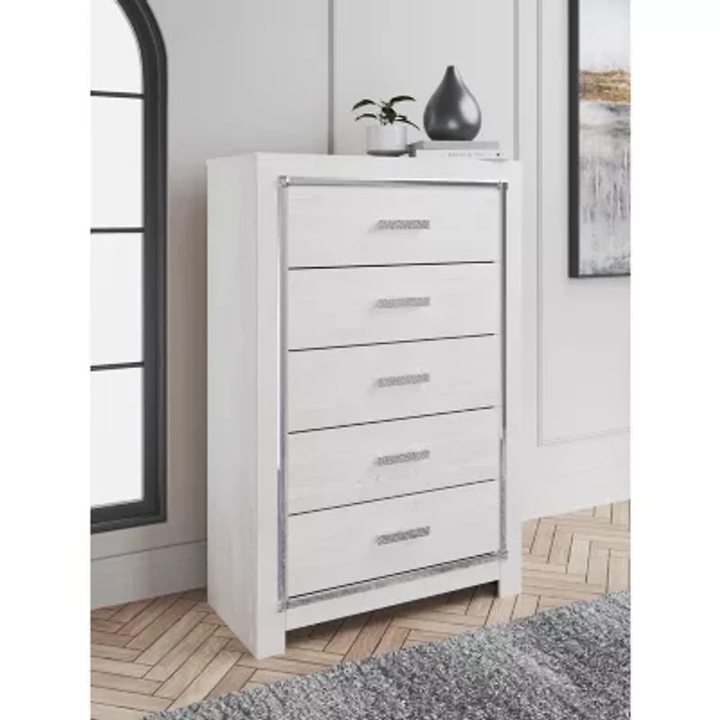 Signature Design by Ashley Altyra 5-Drawer Chest in White