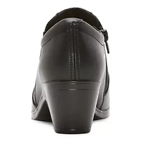 Clarks Emily Reyna Womens Round Closed Toe Slip-On Shoe