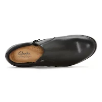 Clarks Emily Reyna Womens Round Closed Toe Slip-On Shoe